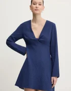 Abercrombie & Fitch Рокля