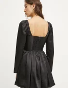 Abercrombie & Fitch Рокля в черно къса разкроена KI159-5085