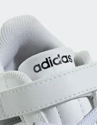 adidas Детски маратонки STREETTALK в бяло JQ6145