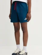 adidas Къс панталон