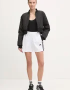 adidas Къс панталон Essentials в бяло с десен с висока талия JE1310