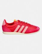 adidas Маратонки Barreda в червено KI3362