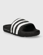 adidas Originals Чехли Adilette 22 в черно IF3670
