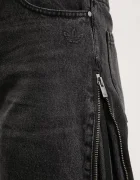 adidas Originals Дънки DENIM ZIP PANT в черно JX9211
