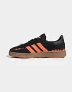 adidas Originals Детски кожени маратонки Minecraft HANDBALL SPEZIAL в черно IH1737