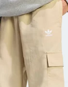 adidas Originals Детски панталон в жълто с изчистен дизайн KE0408