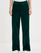adidas Originals Кадифен спортен панталон Velvet Tp с апликация JV7509