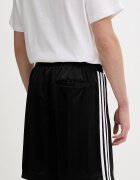 adidas Originals Къс панталон мъжки в черно KE3594