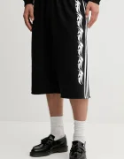 adidas Originals Къс панталон Spiders Oversized Inch Sweat Shorts