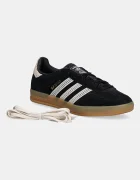 adidas Originals Маратонки Gazelle Indoor W в черно JI2755