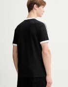 adidas Originals Памучна тениска в черно с апликация KE3538