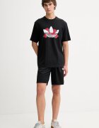 adidas Originals Памучна тениска в черно с принт KS7621