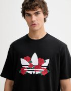 adidas Originals Памучна тениска в черно с принт KS7621