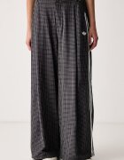 adidas Originals панталон дамски Checks черен със стандартна талия LD5340