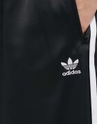 adidas Originals Панталон Satin Wide Leg Track в черно с широка каройка висока талия IU2520