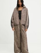 adidas Originals Панталон в кафяво с широка каройка с висока талия KD8811
