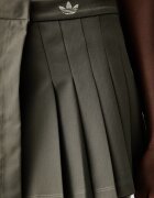 adidas Originals плисирана пола зелена с изчистена шарка KR7077