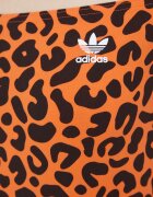 adidas Originals Рокля X Rich Mnisi HC4466 в оранжево къс модел с кройка по тялото