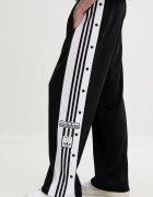 adidas Originals Спортен панталон Adibreak мъжки в черно с апликация KD4094