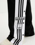 adidas Originals Спортен панталон Adibreak в черно KD2932