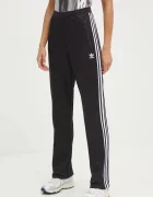 adidas Originals Спортен панталон Adicolor Beckenbauer Classic в черно с апликация IW3171