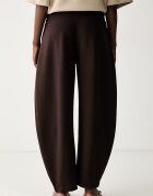 adidas Originals спортен панталон дамски Barrel кафяв със стандартна талия KY9266