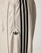 adidas Originals спортен панталон дамски Firebird бежов със стандартна талия KS9974