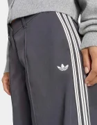 adidas Originals спортен панталон дамски Firebird черен с висока талия KR9105