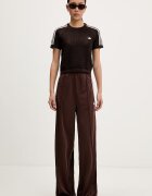 adidas Originals Спортен панталон Firebird Tp в кафяво с апликация KD2526