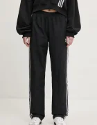 adidas Originals Спортен панталон Woven Track Pant
