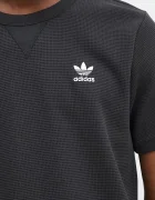 adidas Originals Тениска Essentials в черно с изчистен дизайн KA7767