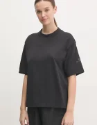 adidas Памучна тениска Essentials в черно JD3081