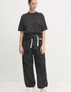 adidas Памучна тениска Essentials в черно JD3081