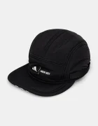 adidas Шапка с козирка x Moon Boot в черно с принт JE1943