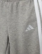 adidas сив JV9852