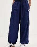 adidas Спортен панталон Essentials