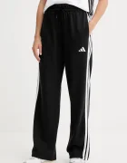 adidas Спортен панталон Essentials