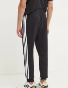 adidas Спортен панталон Essentials в черно с десен JD1861