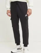 adidas Спортен панталон Feelcozy в черно с изчистен дизайн JE3820
