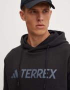 adidas TERREX Спортен суичър Multi в черно с качулка принт IZ3305