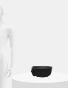 Answear.LAB Кожена чанта за кръст в черно
