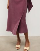 Answear.LAB Кожени чехли from the Unscripted collection в бежово с тънък ток