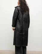 Answear.LAB Палто в черно