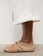 Answear.LAB Велурени балеринки from the Unscripted collection в бежово