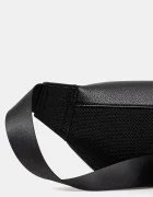 ARMANI EXCHANGE Чанта за кръст в черно XM000848 AF12134