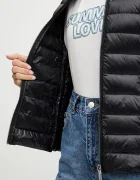 ARMANI EXCHANGE Пухено яке в черно преходен модел XW001920 AF18757