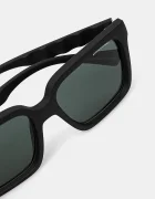 ARMANI EXCHANGE Слънчеви очила в черно 0AX4147S