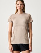 Asics тениска за трениране дамска ROAD SEAMLESS SS TOP бежова 2012D292.200