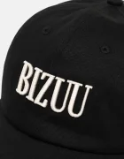 BIZUU Памучна шапка с козирка ZANE в черно с апликация ZANE CZARNY