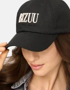 BIZUU Памучна шапка с козирка ZANE в черно с апликация ZANE CZARNY